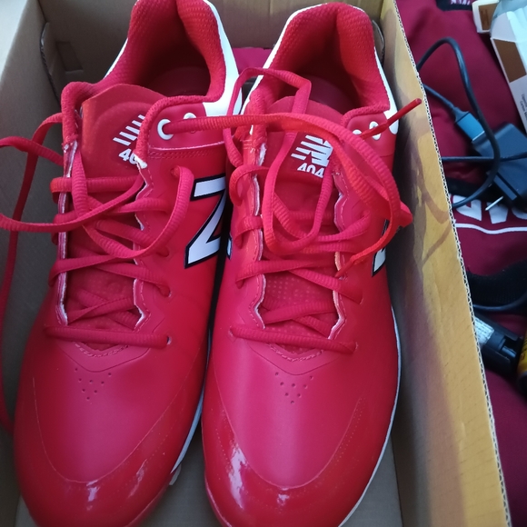 New Balance 8.5 US Baseball & Softball Shoes Cleats brand new with box - Picture 1 of 5